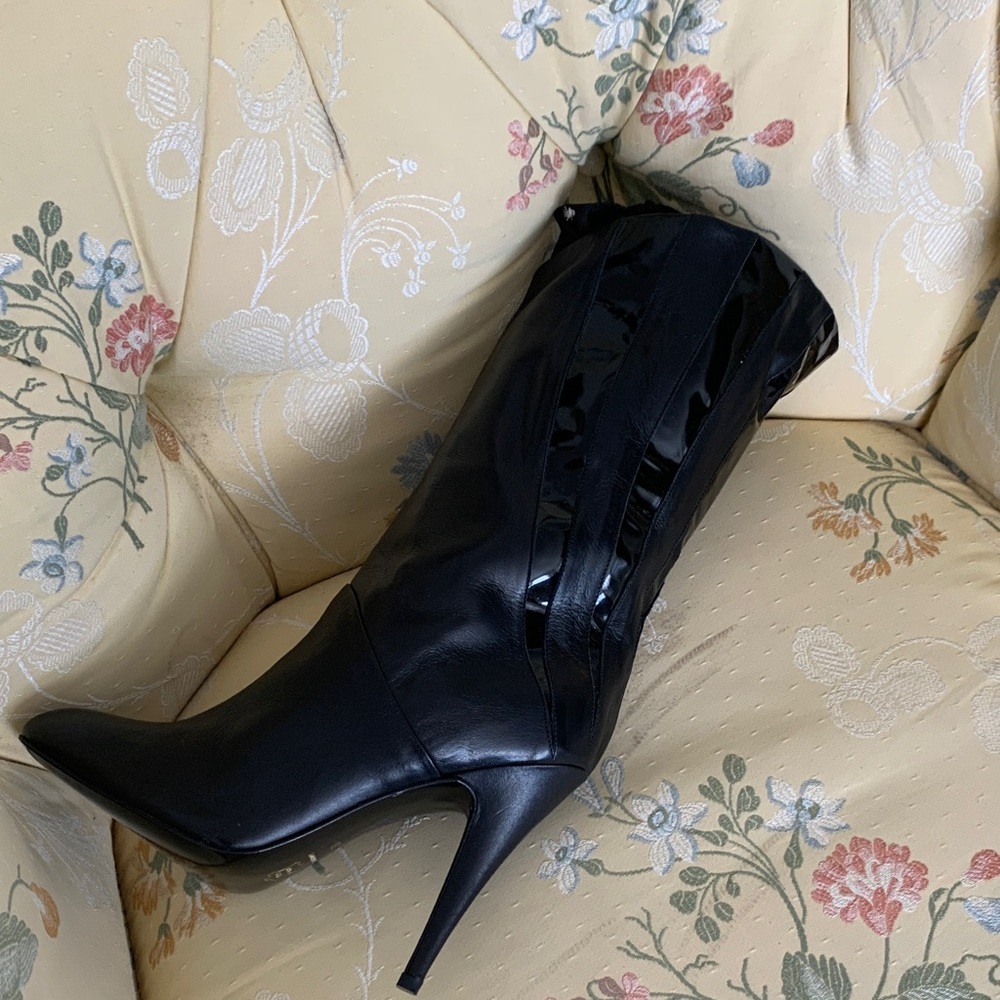 GIANNI GORGEOUS LEATHER & PATENT LEATHER SPIKED HEEL BOOTS